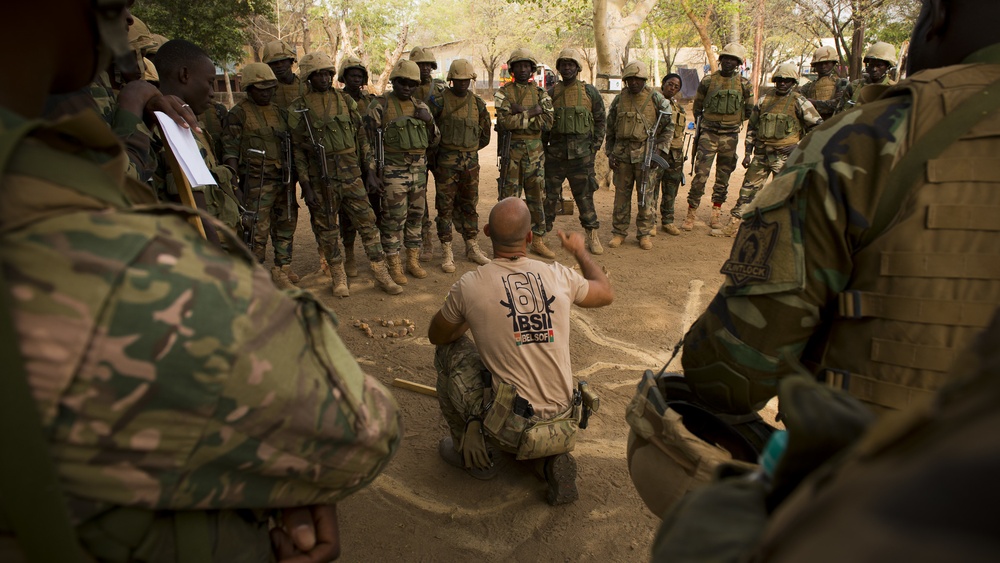 Belgian special forces advise Nigerien soldiers