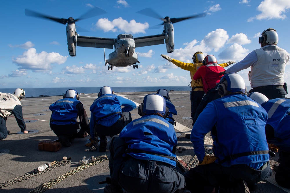 USS Harpers Ferry Conducts Flight Quarters