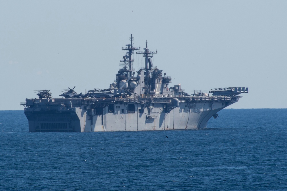 USS Boxer Transits the Pacific Ocean