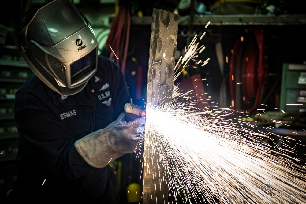 Maintenance aboard USS Donald Cook