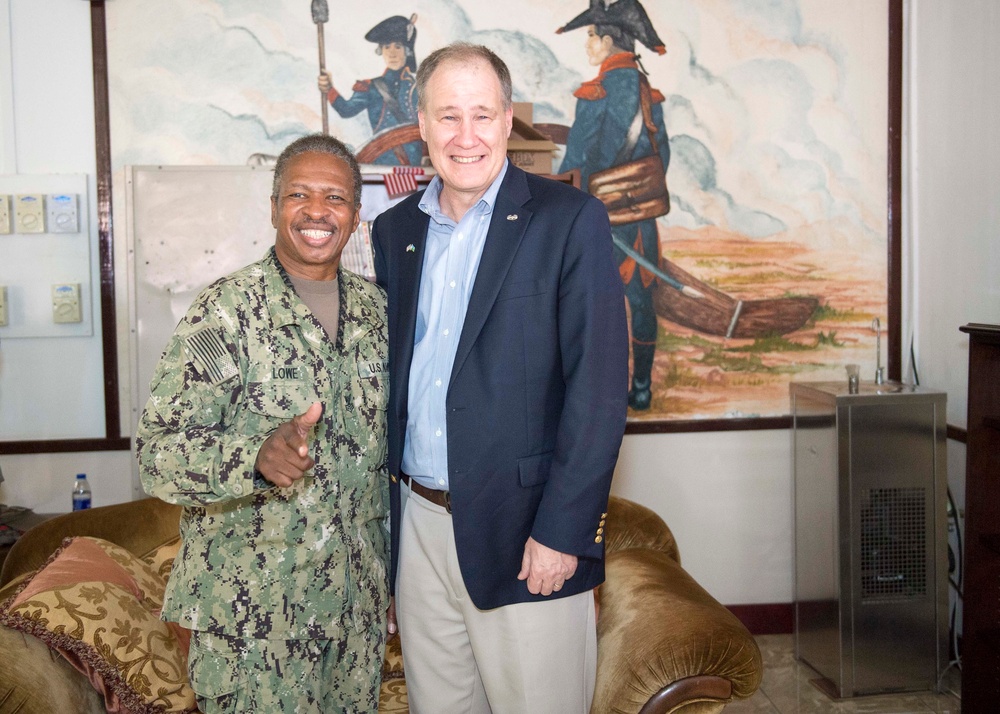 Members of Congress visit CLDJ