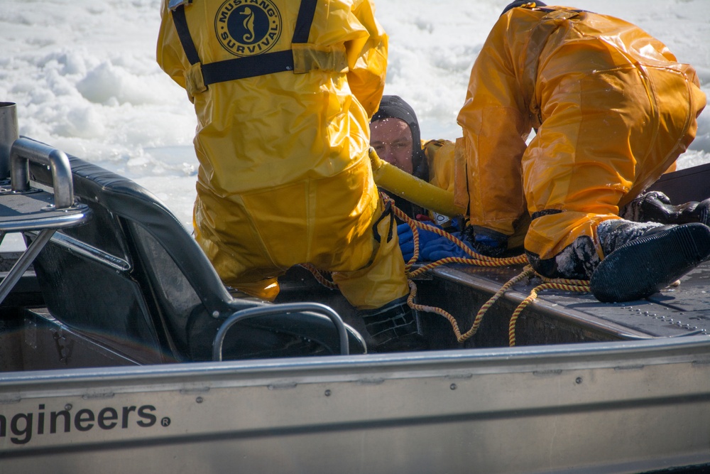 St. Paul District and Winona Fire Department conduct cold water &amp; ice rescue training