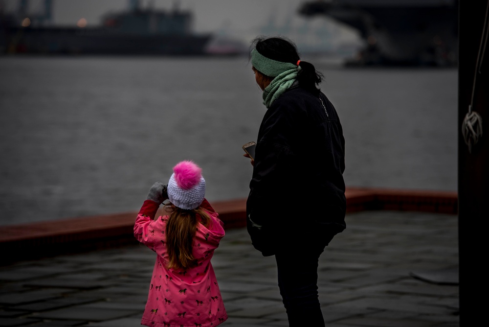 CVN 77 Transits Elizabeth River To NNSY