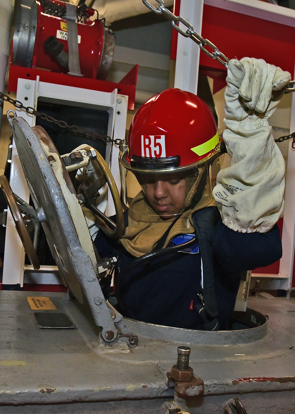 USS Blue Ridge Flying Squad conducts a damage control drill.