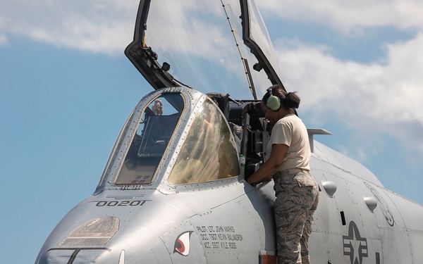 A-10's fly in Hawaii