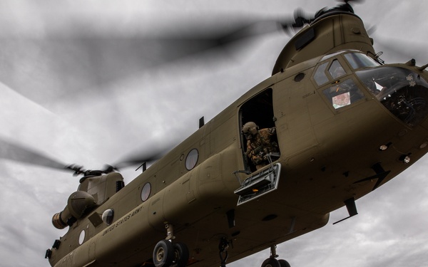 Black Jack conducts sling load training