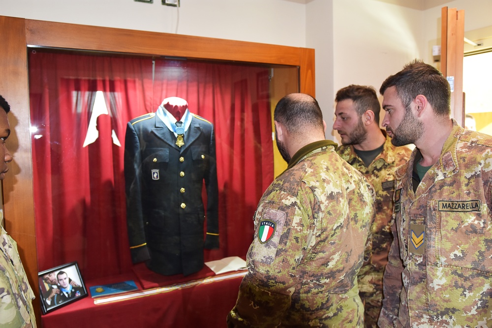 Italian Soldiers view Medal of Honor