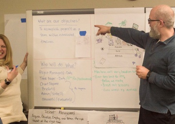 Arsenal welcomes prominent civilian course for first time