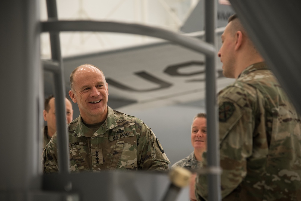 USTRANSCOM Commander visit