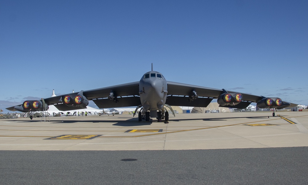 B-52 arrives for Australian Airshow