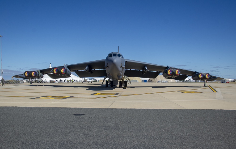 DVIDS - Images - B-52 Arrives For Australian Airshow [Image 3 Of 3]