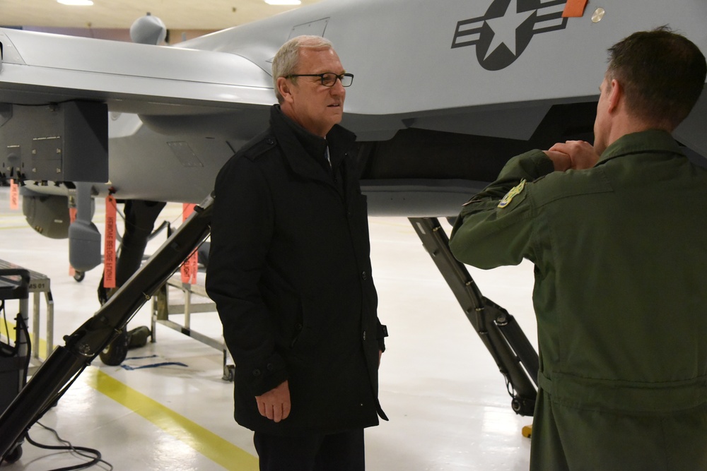 U.S. Senator Kevin Cramer visits 119th Wing