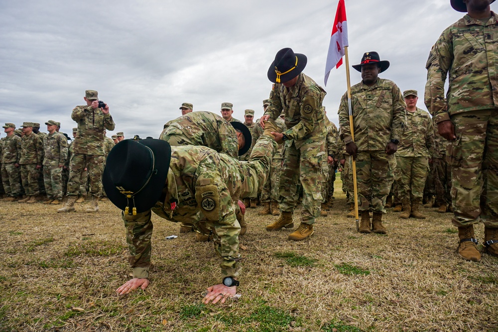 Brave Rifles conduct gold spur ceremony