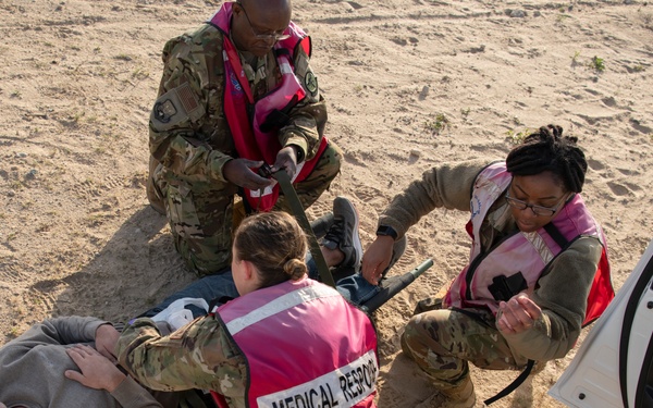 386 EMDG hone skills during MASCAL exercise