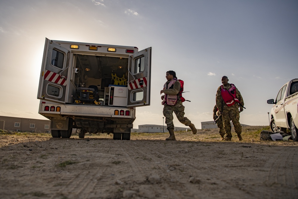 386 EMDG hone skills during MASCAL exercise
