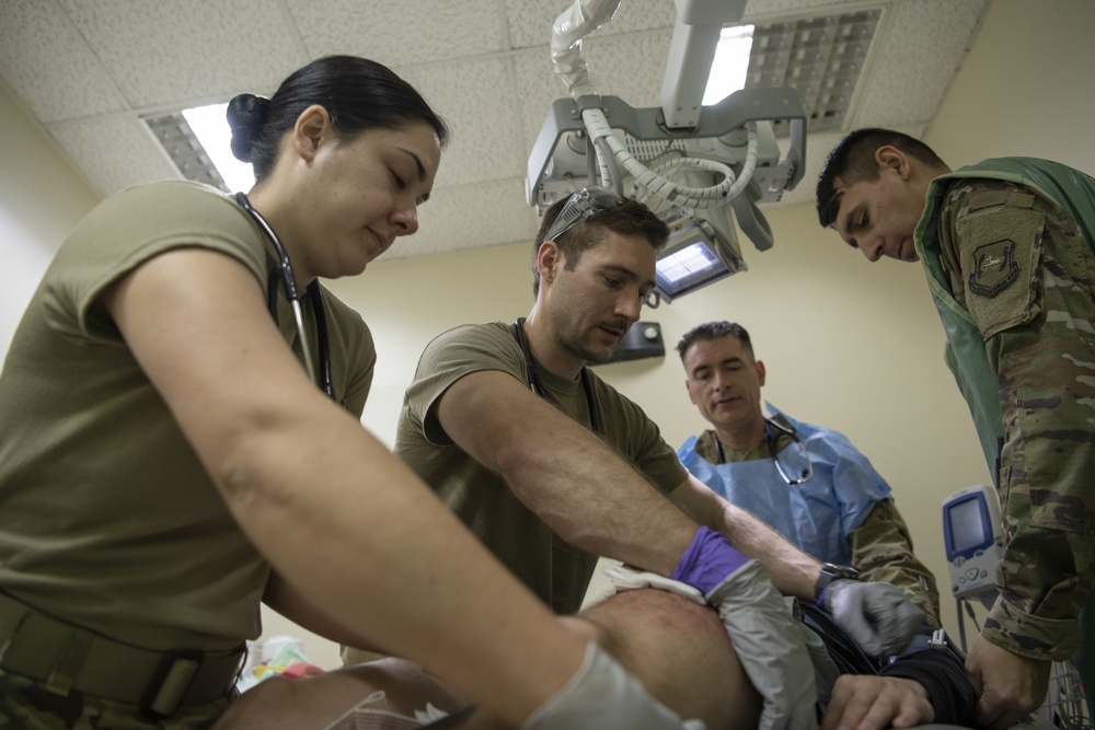 386 EMDG hone skills during MASCAL exercise