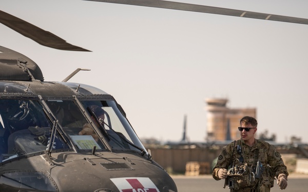 386 EMDG participate in Medevac 101 training