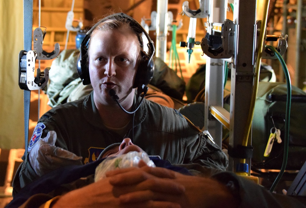 86th Aeromedical Evacuation Squadron builds proficiency on overnight readiness mission