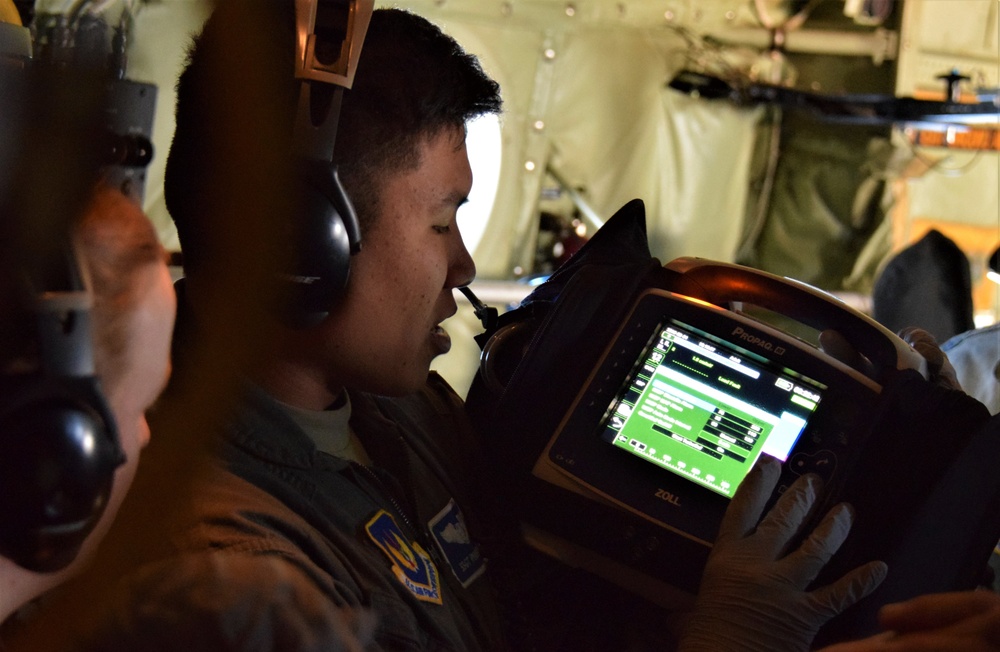 86th Aeromedical Evacuation Squadron builds proficiency on overnight readiness mission