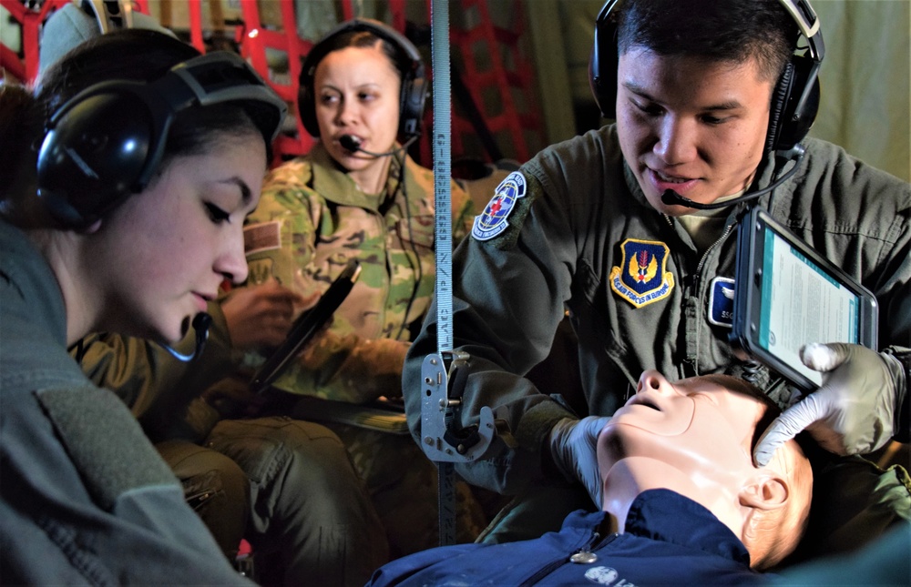 86th Aeromedical Evacuation Squadron builds proficiency on overnight readiness mission