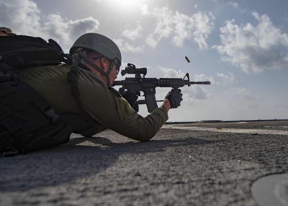 Marksmanship aboard USS Fort McHenry (LSD 43)