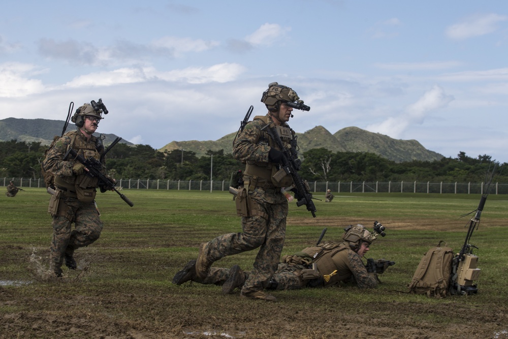 DVIDS - Images - 31st MEU’s Raid Force load up and roll out [Image 5 of 11]