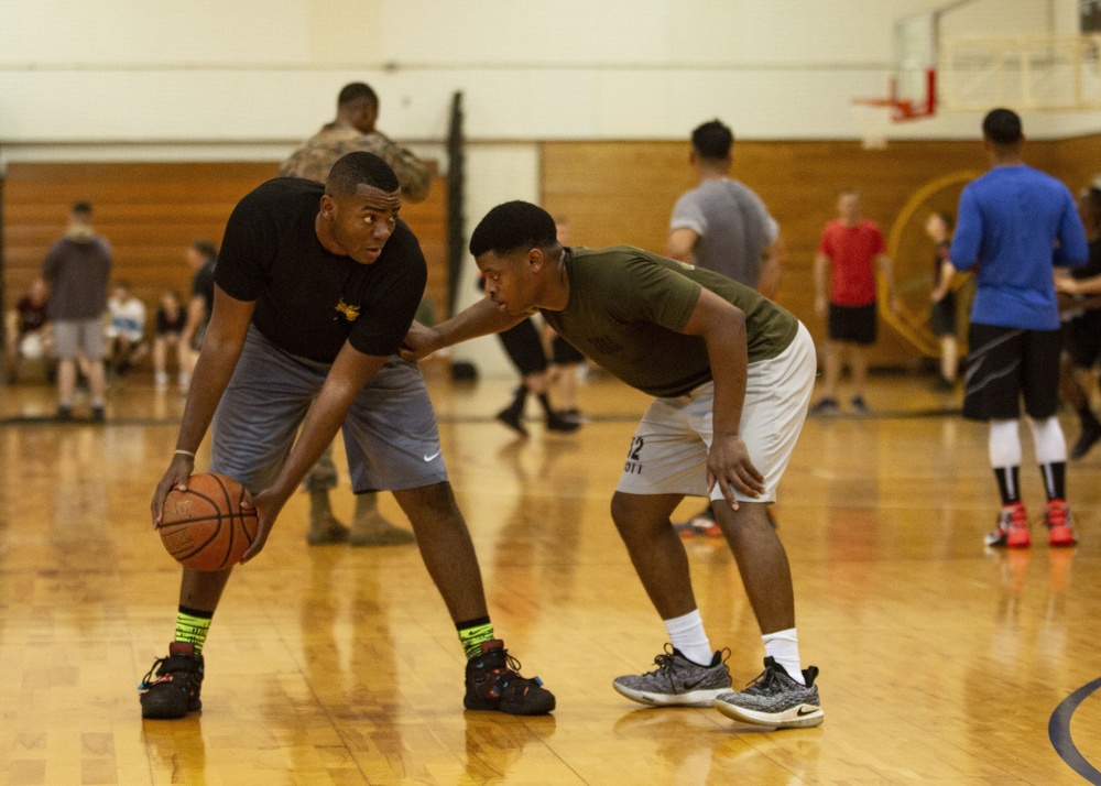 Marines on Camp Hansen compete in 2019 Commander's Cup