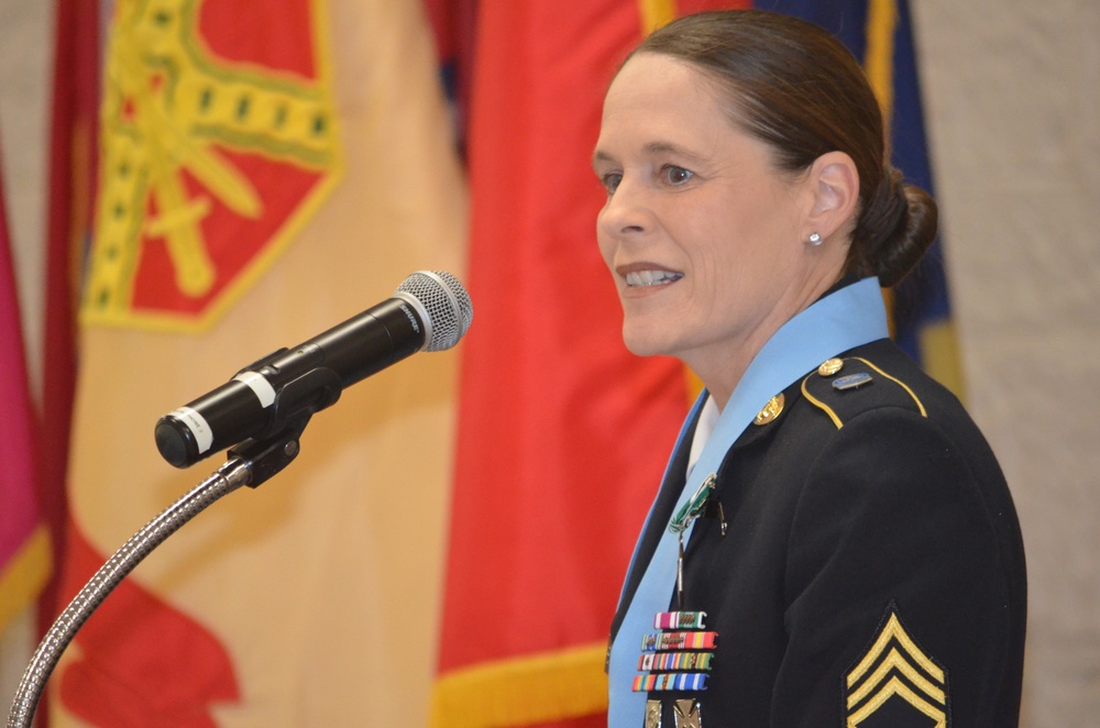NCO Spotlight – Sgt. 1st Class Linda Hermesmeyer