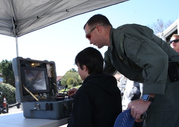How to train your Robot: EOD Techs teach students