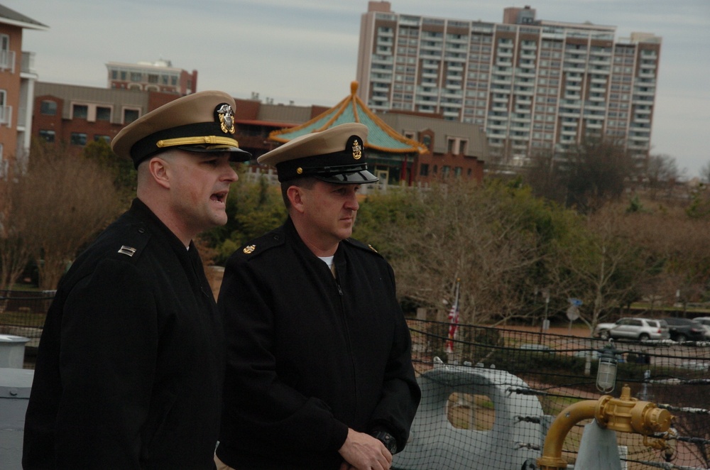 ETCS(SW/SCW) Eric Zimmerman re-enlistment