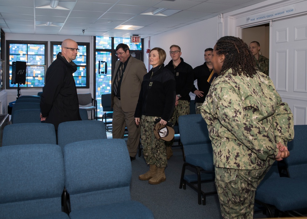 Rear Adm. Lahti Visits NSAB
