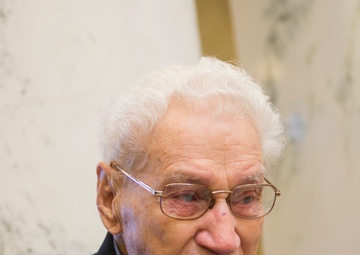 WWII veteran receives the French Legion d’Honneur by French Consul