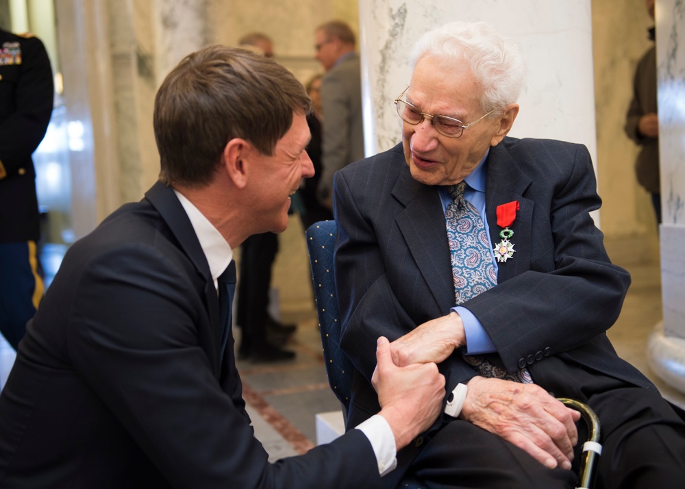 WWII veteran receives the French Legion d’Honneur by French Consul