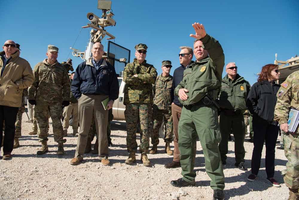 A/SD, CJCS, DHS and NORTHCOM visit US Southern Border