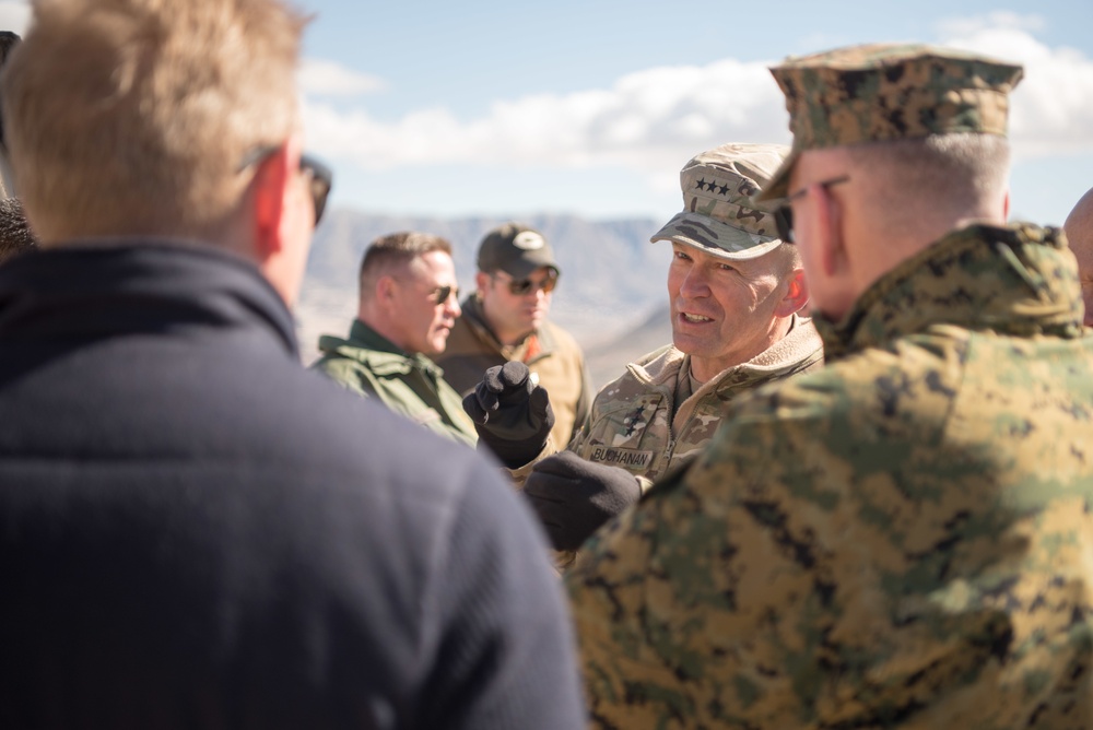 A/SD, CJCS, DHS and NORTHCOM visit US Southern Border