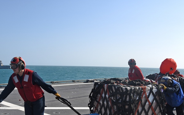 USS Blue Ridge Sailors participate in VERTREP