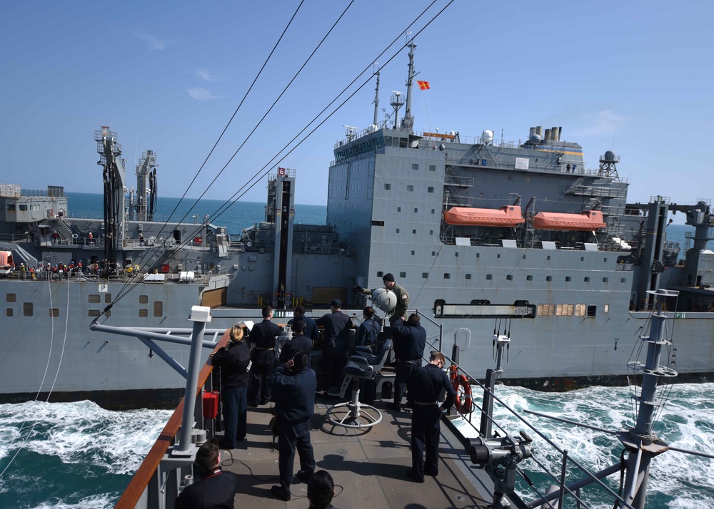 USS Blue Ridge conducts replenishment at sea