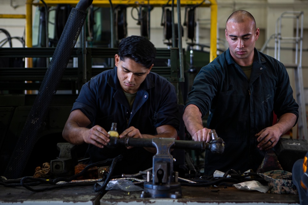 CLB-31's unsung heroes keep Marines on the road – 'It's a tough job, but it's worth it'