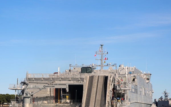USNS Burlington (T-EPF 10) pulls into Joint Expeditionary Base Little Creek-Fort Story