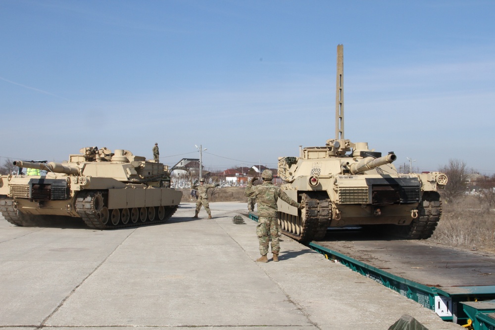 Tanks arrive in Romania