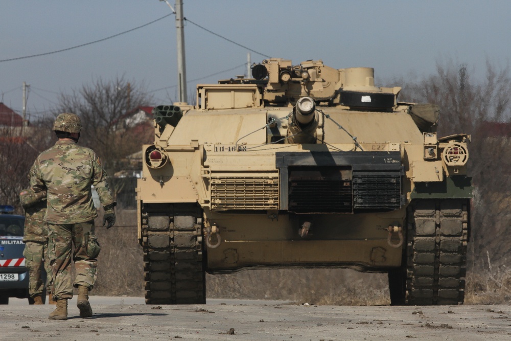 Tanks arrive in Romania