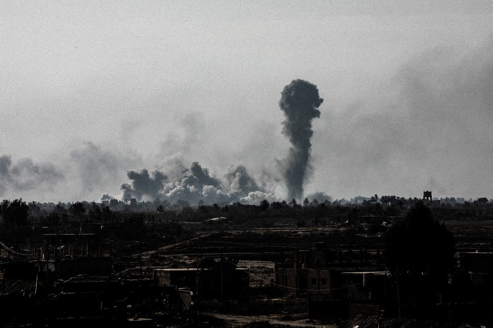 Coalition Forces provide security to Syrian Democratic Forces