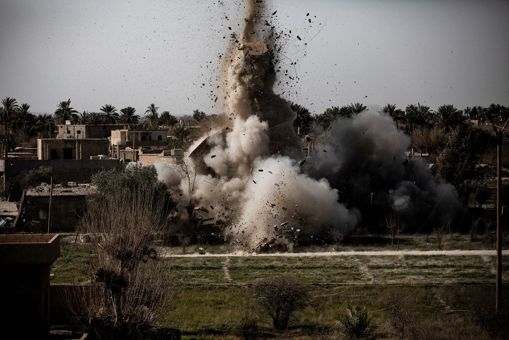 Coalition Forces provide security to Syrian Democratic Forces