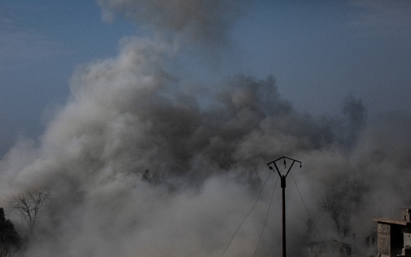 Coalition Forces provide security to Syrian Democratic Forces