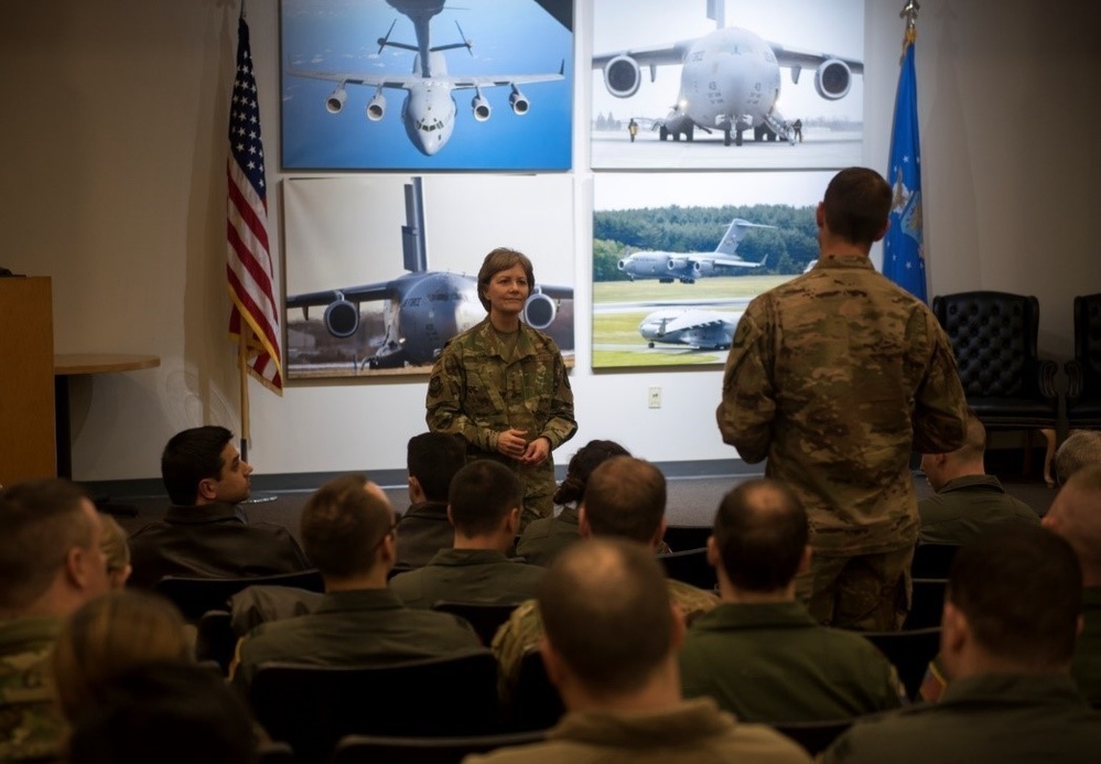 AMC commander, command chief visits JB MDL