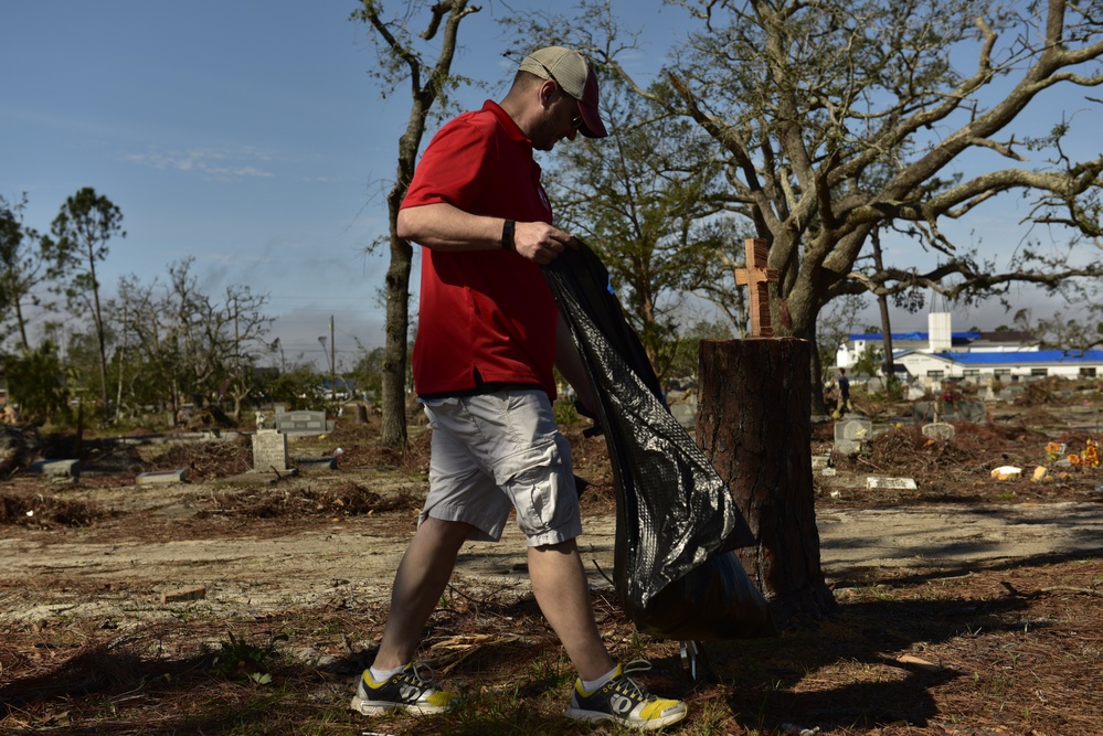 Tyndall and Panama City Beach volunteer cleanup