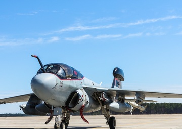 VMAQ-2 prepares for final flight