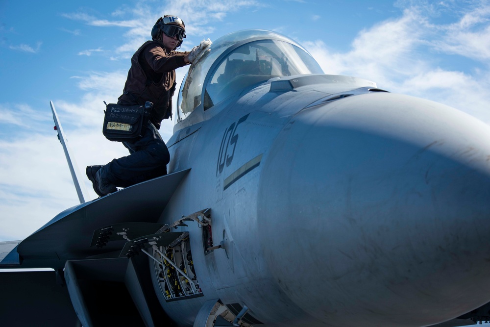 USS Theodore Roosevelt (CVN 71)