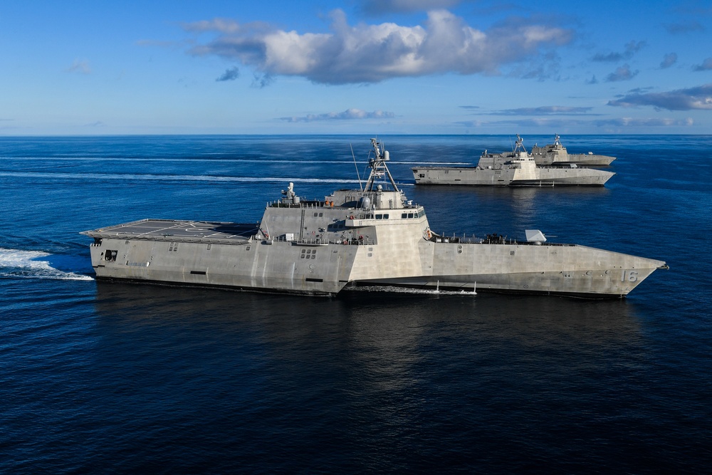 USS Independence (LCS 2), USS Manchester (LCS 14) and USS Tulsa (LCS 16)