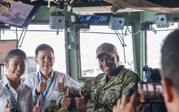 USS Ashland (LSD 48) ship tour